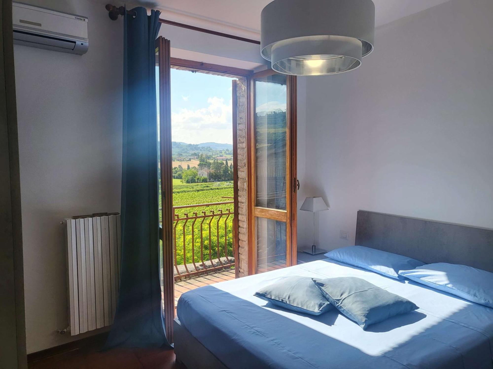 Appartamento Con Camino In Centro Storico 贝瓦尼亚 外观 照片